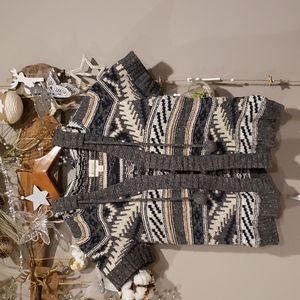 Kenji Short sleeve cardigan with hood